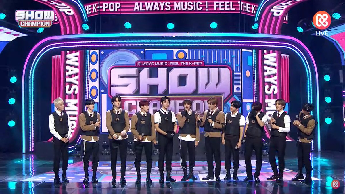 TBZCrew11's tweet photo. 🎮 || #MAVERICK-COMEBACK] #THEBOYZ

@WE_THE_BOYZ obtiene el 1st lugar en Show Champion con "Maverick" está semana 💚🖤 un premio más se suma a estas promociones.

Esperamos más sorpresas para esta semana
¡Felicidades a todos! 🎉

 #MAVERICK2ndWin  #THEBOYZ12thWin 

-🌙 https://t.co/Z0MuXMaE2Q