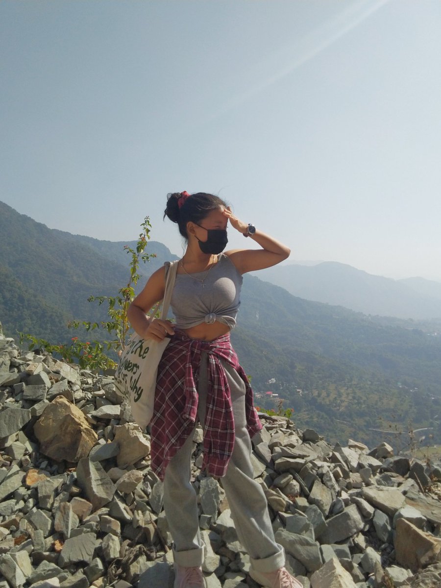 jianchui7's tweet photo. Living in nature makes me feel lucky 🌳🍀
.
.
#nature #hike #Dehradun #shikharfall #green https://t.co/hW6dhAgoql