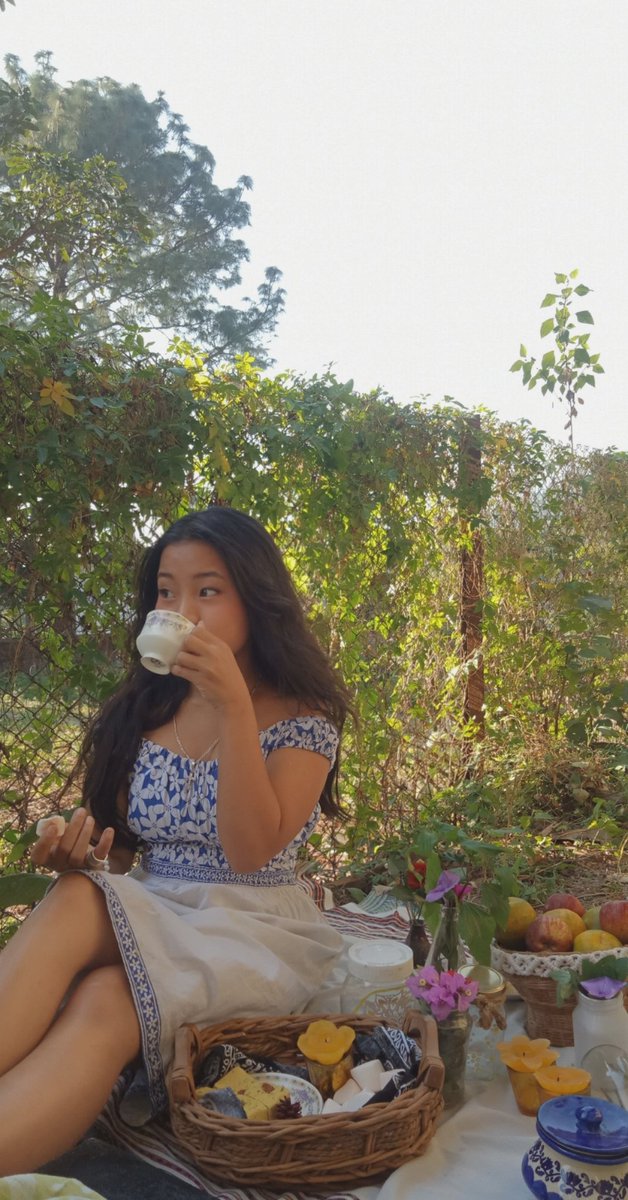 jianchui7's tweet photo. Welcome to my mad tea party🍵 
.
.
#cortagecore #aesthetic #pose #OOTD #jianchui https://t.co/040aVTU402