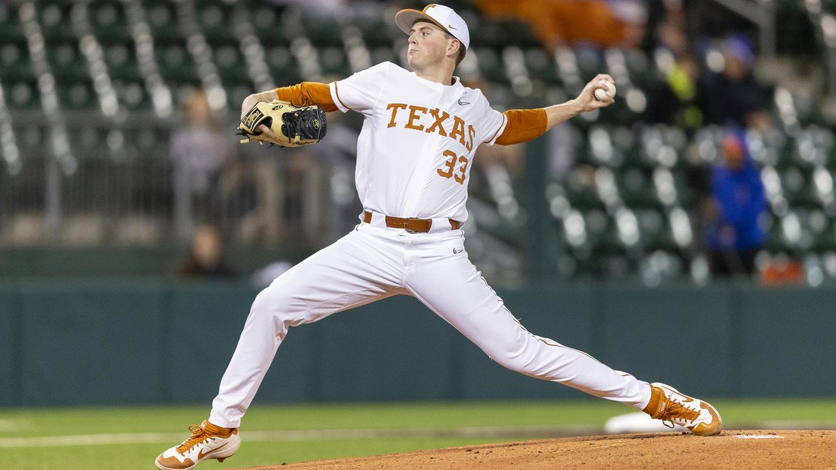 BaseballCloudUS's tweet photo. Best D1 Team ERA (2021):
1. @TexasBaseball - 2.93
2. @Stags_Base - 3.14
3. @IndianaBase - 3.17
4. @MUHawksBaseball - 3.21
5. @GoNUbaseball - 3.23
6. @RaginCajunsBSB - 3.37
7. @FSUBaseball - 3.45
8. @VandyBoys - 3.46
9. @BeaverBaseball - 3.48
10. @Vol_Baseball - 3.51 https://t.co/9V22rxZjGf