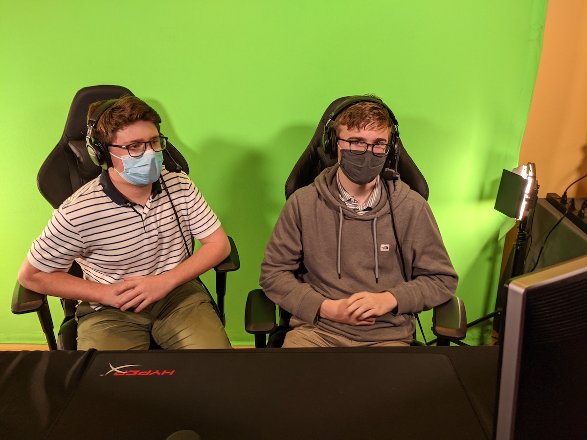 sluhjrbills's tweet photo. Congrats to our Varsity Blue Esports team on advancing to the Final 8 State Tourney! They face Rock Bridge H.S. Gold on Sat, Nov 13 at 10:00am in person @STLScienceCtr Omnimax Theater. For livestream and ticket information, visit https://t.co/NxqF7PvUZF. @SLUHAthletics https://t.co/19hvr6tjhH