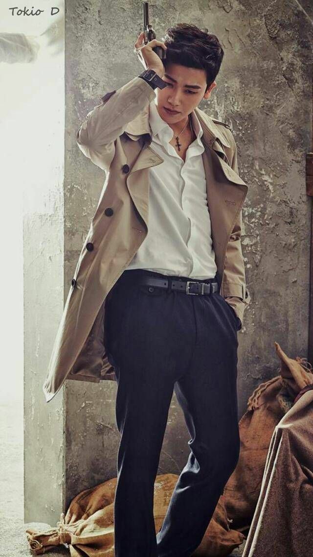 LNolee's tweet photo. I am really so proud of #SIKrets. They are such a wholesome fandom. I rarely see a fan objectifying #ParkHyungSik even though he is so hot in his photoshoots and videos. All I see is pure admiration and respect that he looks gorgeous and cute. I want to stay in this fandom. https://t.co/mEMybtakW9