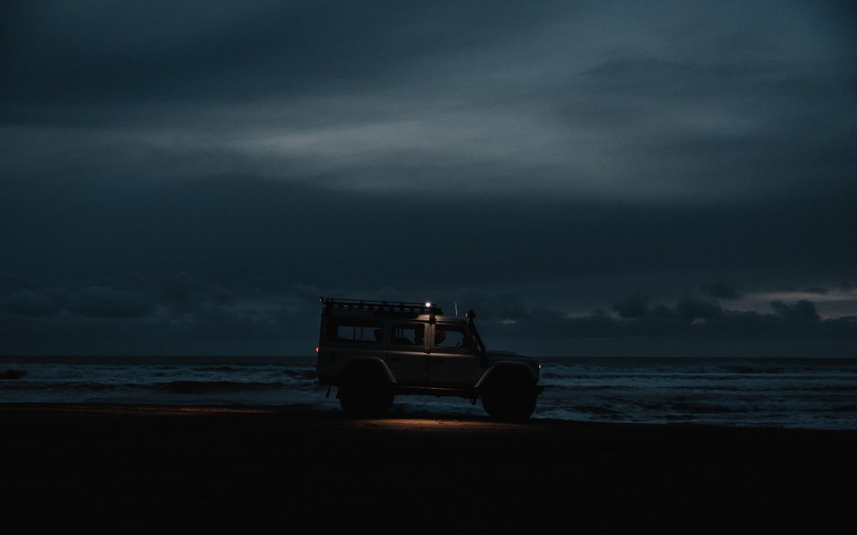 ivareythorsson's tweet photo. Late nights by the sea. https://t.co/RsnZjpjmcu