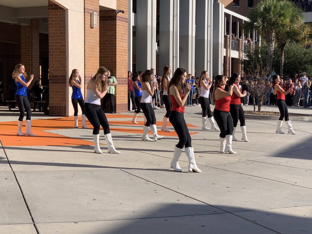 Karen Chenoweth tweet media