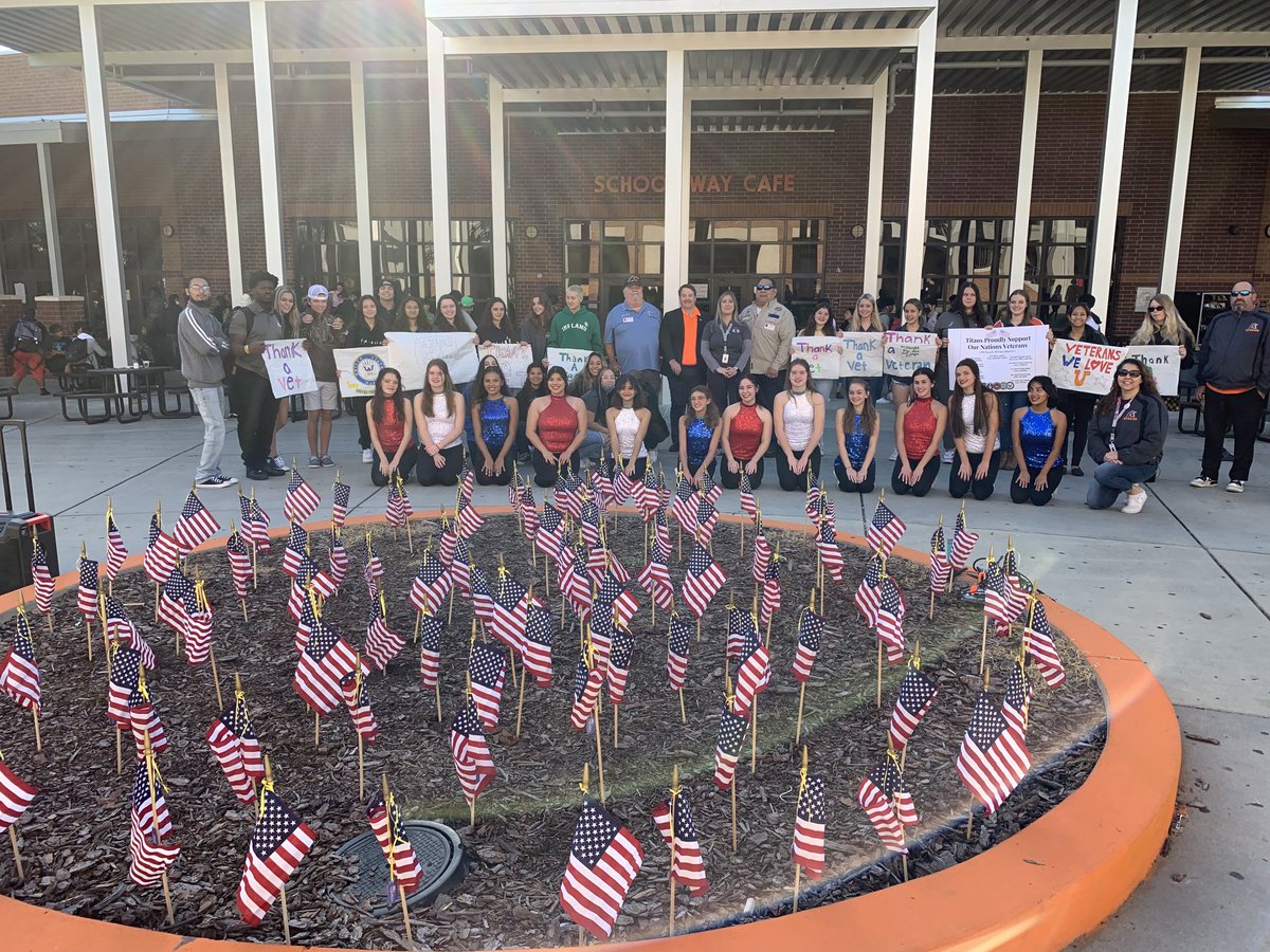 Karen Chenoweth tweet media