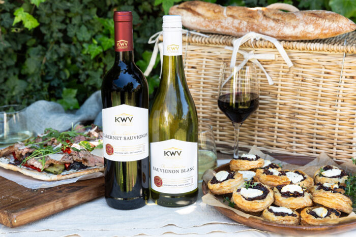 CPTatNight's tweet photo. Striking new look for timeless KWV Classic Collection
https://t.co/gGVoRuv8sv
#KWV #KWVClassicCollection #Recipe #Wine #Drink #Food #CPTatNight https://t.co/pXpl4S9JiD