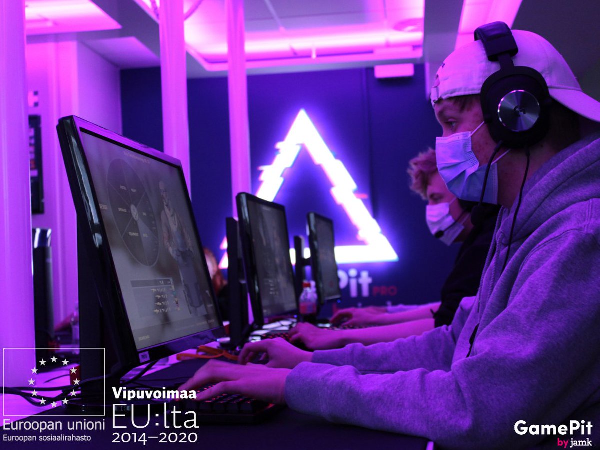 JamkGamePit's tweet photo. Osana kansainvälistä peliviikkoa GamePit Pro & Pelaten duuniin! -projekti järjestävät avoimet ovet Rajakadulla GamePit Pro-tilassa tänään klo 17:00-20:00. Tervetuloa! 🤩⠀
#esportsfi #peliviikko #jamk #gamepit #gamepitpro #jyvaskyla https://t.co/POKMptWDlD