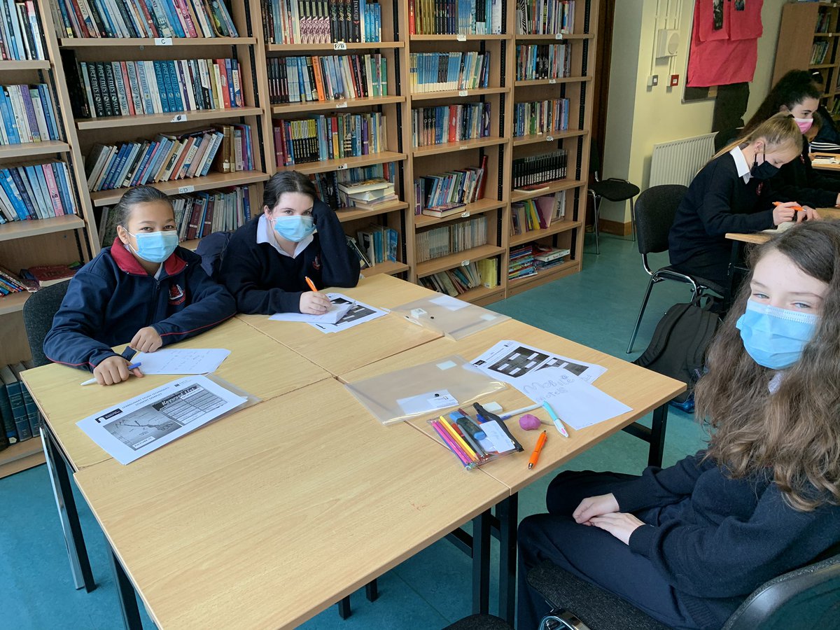 StVincentsCork's tweet photo. Delighted to have @OrlaghFarmer with us  this morning introducing the learnsmart programme to our 1st year students. Students were given new study techniques and skills to use in class and at home. Thanks to @UCCPLUS for the opportunity . #uccaccess https://t.co/cG3PwPKZgw