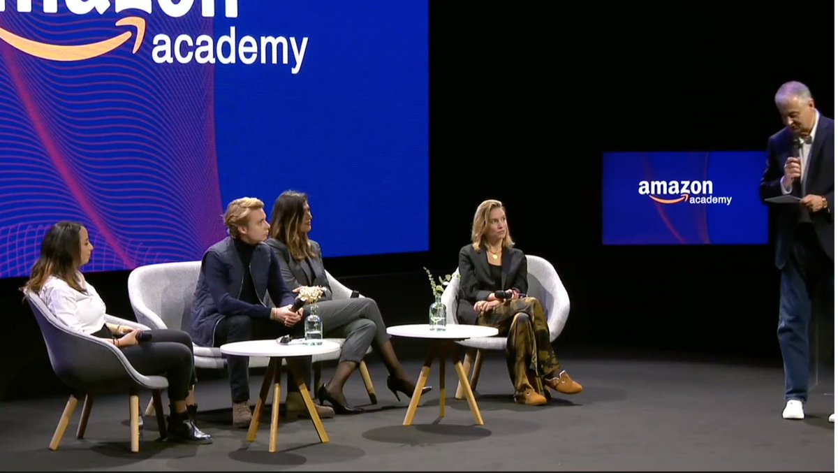 SvetBnov's tweet photo. " Les entreprises sont sensibles aux valeurs de Meet My Mama " #AmazonAcademy  

En effet, avoir des valeurs fortes et sincères devient de plus en plus important  pour acquérir des clients . https://t.co/MdNcklXsVk