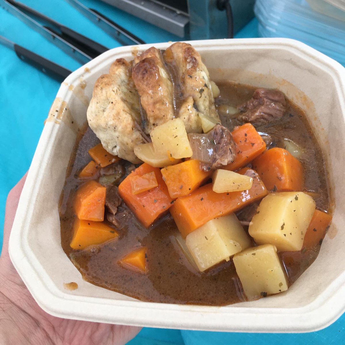 moo_stoo's tweet photo. Perfect stew weather today here @UWEBusinessSch we’ve got four stews and Yorkshire pudding wraps. Find us here till 3. #stewanddumplings #bristolstreetfood #streetfooduk #comfortfood #winterwarmer #veganbristol #yorkshirepuddingwrap #uwefrenchay https://t.co/cuRsEBcHSI