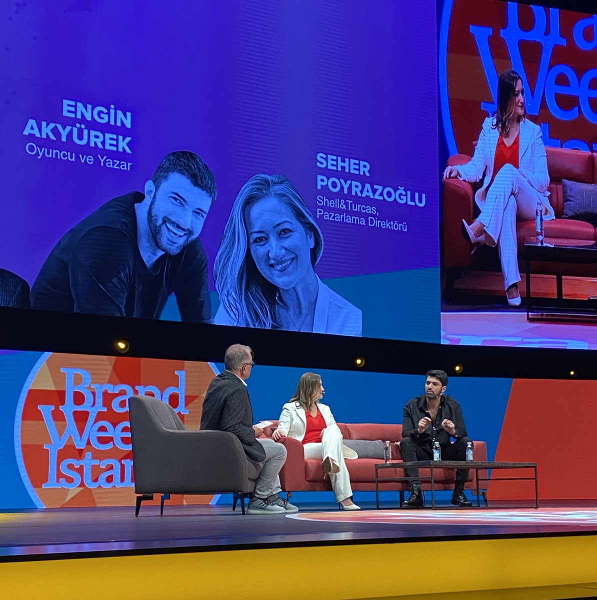 brandweekist's tweet photo. Seher Poyrazoğlu ve Engin Akyürek “21. Yüzyılda Yeniden Samimiyet” isimli konuşmasıyla Inspiration Hall sahnesinde! https://t.co/FH4QBQIeE2