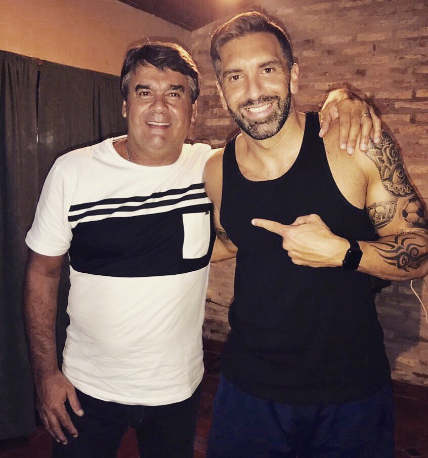 juanibrown's tweet photo. Solo muere quien se olvida!!,siempre estas conmigo viejo querido, te extraño mucho todos los días,feliz cumple donde quiera que estes!! Besos al cielo , te amo❤️ #inmortal #tataeterno https://t.co/URsQVGZKPD