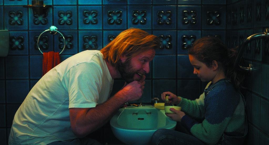 quevomitona's tweet photo. Hoxe temos 1 cita imprescindible co cine de Céline Sciamma pero tamén co amor que pon en cada filme:
PETITE MAMAN (2021🇫🇷.72'.Apta.VOSE)
No ciclo de outono do @cineclubepf na Casa da Cultura
#sosourense #emerxenciaculturalourense #nonaopechedaupo #trendignoou #osmuseosnonsepechan https://t.co/8PiUgbQrUa