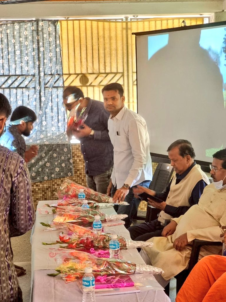 rabindra_pradh's tweet photo. In the loving memory of Late Dr. Minakshi Sathpathy madam (Social Activist) on her 1st death ceremony a book opening ceremony of was held at Gurukul Vedic Asharam, Vedvyas  in the august presence observer Rajgangpur A/C Jyoti Ranjan Sahu and other dignitaries. https://t.co/VsKZo14QDT