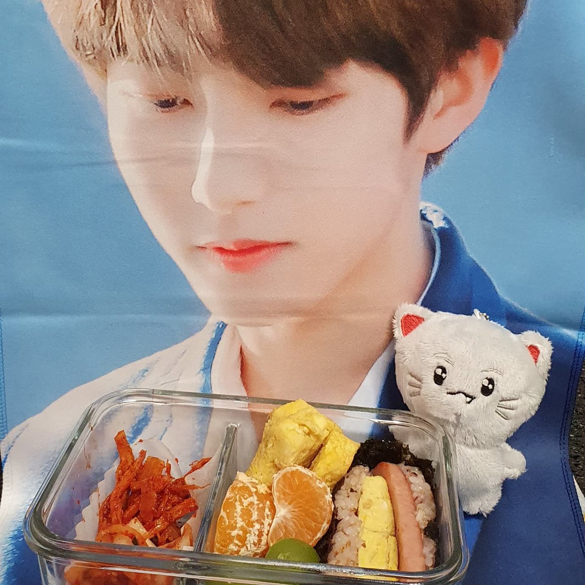 onlyrenjun_0323's tweet photo. nct dream 런쥔도
먹고싶어서
계속 쳐다보는 도시락 !

스팸 계란말이 진미채 겉절이
한국인 찐 도시락 반찬
소울푸드로만 
구성한 리얼 ~~~ K-도시락~~~

k팝 화이팅 k푸드 화이팅
런쥔 화이팅!
#한국문화축제2021 #2021KCultureFestival #K도시락챌린지 #k도시락챌린지 #KFOODCHALLENGE #한식진흥원 https://t.co/uYq13TR73v