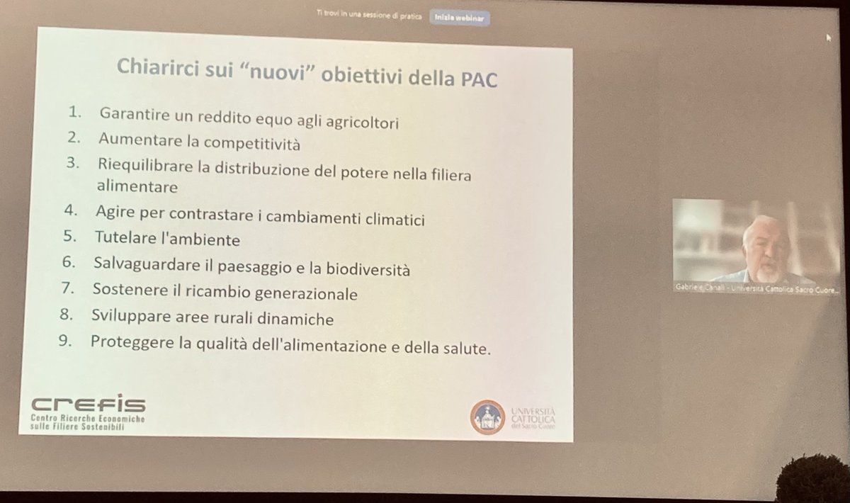 CcpbSrl's tweet photo. Spunti da @BOpenTradeShow. Il prof. Canali @Unicatt  di Piacenza parla degli obiettivi, strumenti delle politiche economiche e agricole del biologico, inserite nel quadro del Farm to fork. E parla anche delle contraddizioni da risolvere nei prossimi anni. https://t.co/w6TduffQ8z