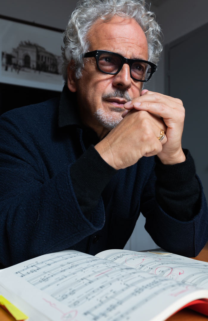 OperaRoma's tweet photo. “Julius Caesar è un lavoro psicologico. Non è un’opera di violenza ma amletica, di dubbio” #GiorgioBattistelli.
La tragedia in musica, su libretto di #IanBurton, dal 20 novembre al Teatro dell’Opera: sul podio il maestro #DanieleGatti, regia di #RobertCarsen.
#operaroma #TORjc https://t.co/MM3RTmUK4y