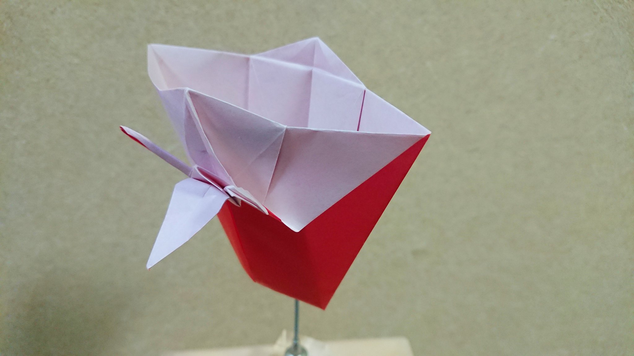 山口智之 折り紙へ続く道 作品名 変形鶴 コップversion2 折り方 不切正方形一枚 用 紙 お得用おりがみ 100均で購入 創作 折手 私 展開図の通りに折った後 伝承のコップを折るとこうなります T Co Pobruchtly Twitter