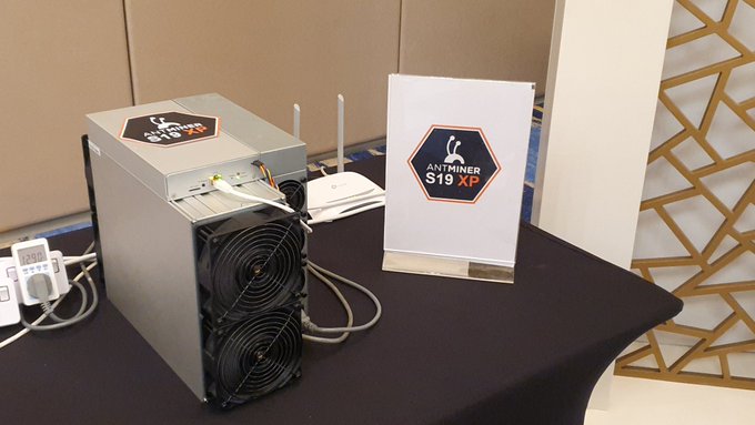 Antminer S19 XP, nejvýkonnější bitcoinový ASIC na trhu