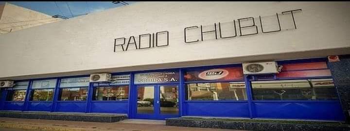 paso_104's tweet photo. FELIZ CUMPLE!! 🎂
La 20 desde #PasoDeIndios
Y a traves de la 104  Escuchamos sus Programas.
Para que cada Vecino los Escuchen Sin Problema.
#AM580  58° Aniversario.
@RadioChubut 👏👏👏 https://t.co/RmN8eJhDKP