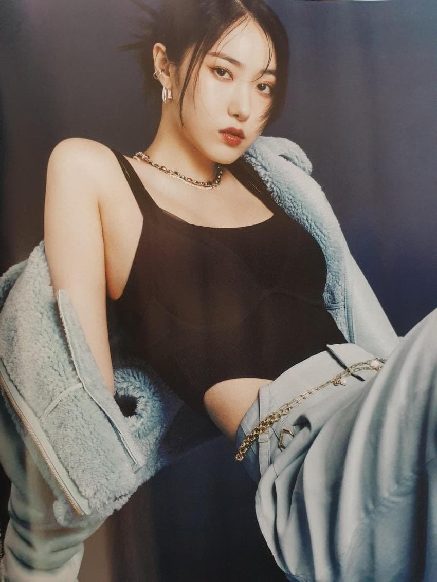 SinBloops7's tweet photo. SinB for dazed she looks so hot https://t.co/G1q1UDFNu9