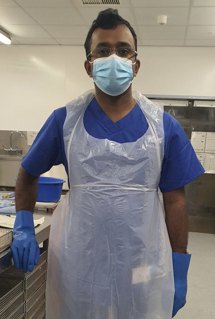 estates_nhs's tweet photo. Welcome to the team!🤗
A friendly E&amp;F welcome to our new HSDU/Decontamination Technician Suresh, who started with us this week!
Be sure to say hi if you see him around site!👋🏼
#nhs #steppinghillhospital #stockport #endoscopy #technician @StockportNHS https://t.co/yprRG4TUF4