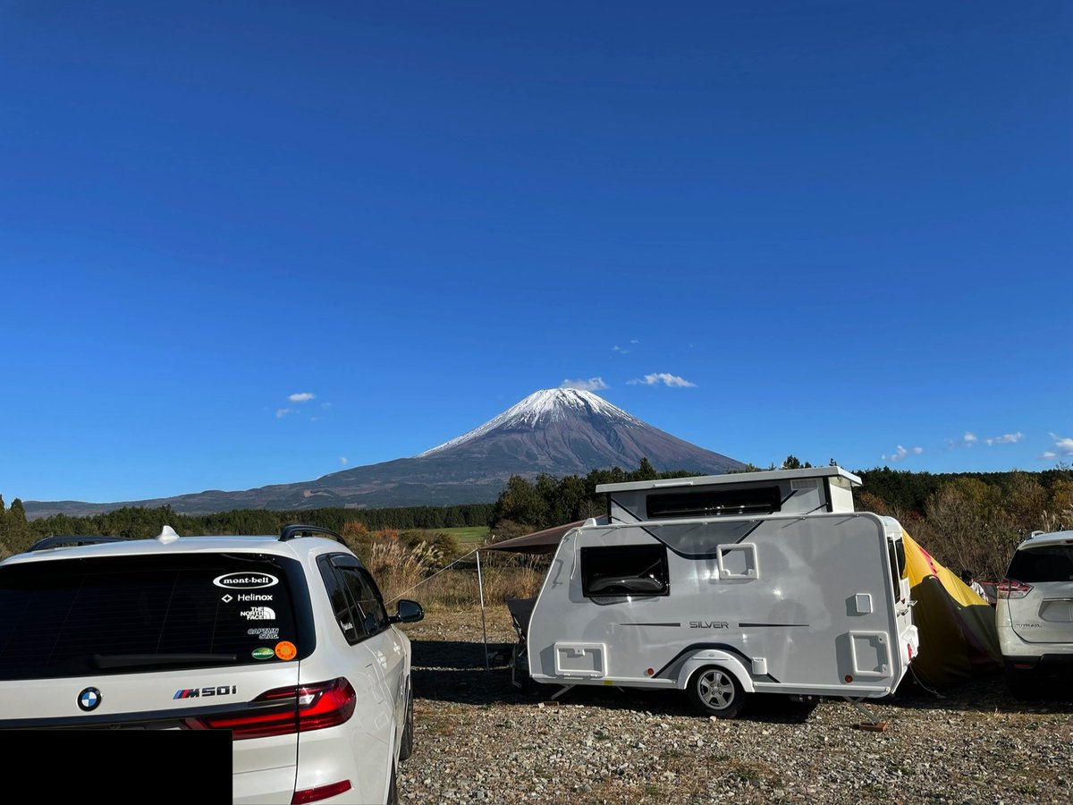 takuman6's tweet photo. シェフとキャンプ🐥🗻 https://t.co/xCLJ3YcBnp