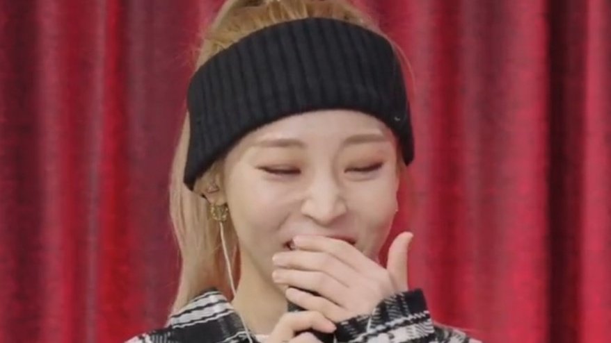MBYLOOKS's tweet photo. our happy pill 🐹

#MOONBYUL #문별 #MAMAMOO #마마무 https://t.co/ZeHG6VzrSj
