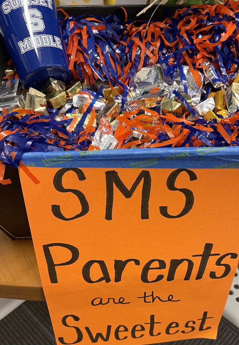 wcsSMS's tweet photo. Music, chocolate and dog treats for yesterday’s car line - just our way of showing a little extra love and appreciation for our parents. It was quite a fun way to start the day!🧡💙 #BetterTogether #WeAreSunset @WCSedu https://t.co/kDbXqu3HAl