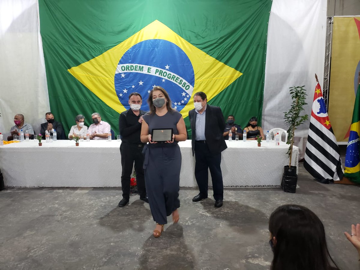 acmsaopaulo's tweet photo. Todo o trabalho e história da #ACMNorte, em prol do fortalecimento de pessoas, famílias e comunidade limoense, foram reconhecidos no último dia 05, em cerimônia solene da Câmara Municipal de SP. Foco no ser humano é a nossa missão! Parabéns, ACM! #OrgulhoAcemista ativado. https://t.co/Y09cSJWQn0