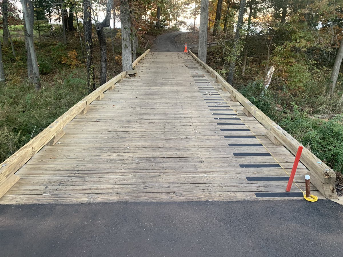 PCagronomy's tweet image. Fall projects moving nicely. Before and after of new nursery and bridge cleaning project