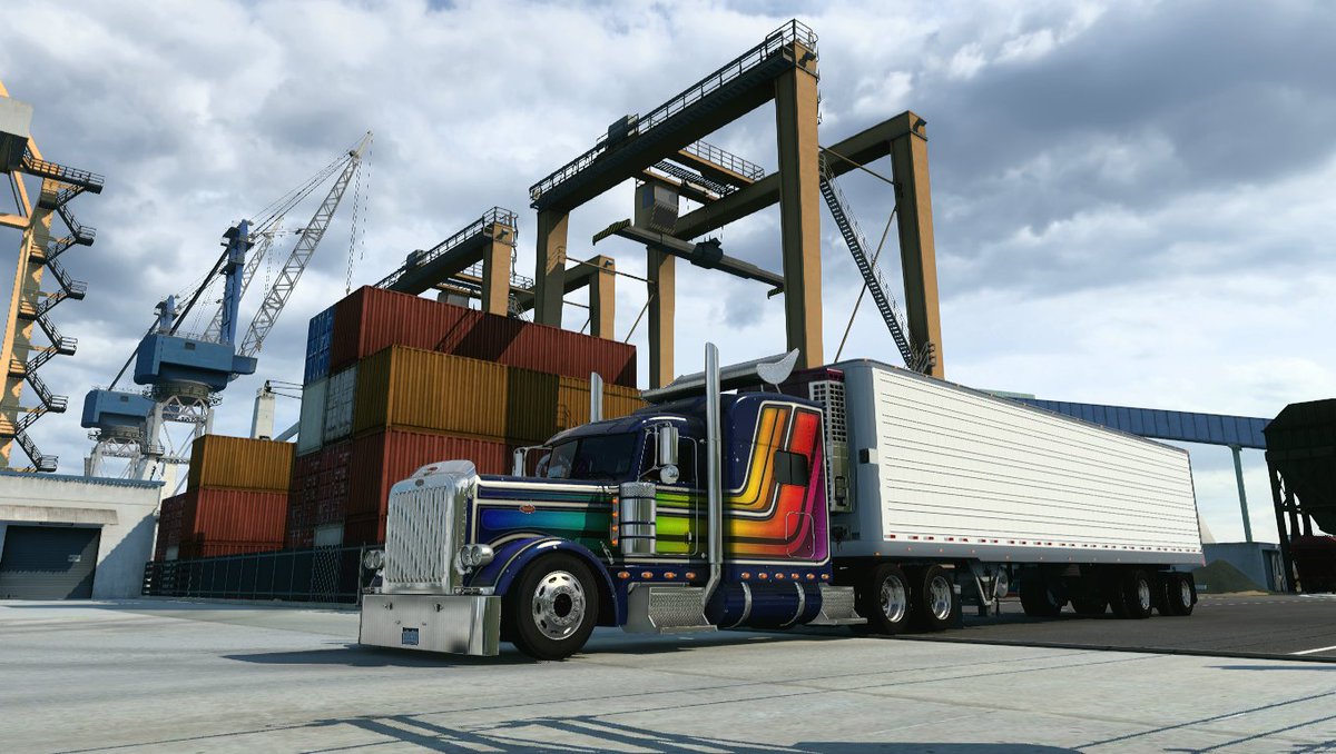 Rafael34Petit's tweet photo. On spot truck and trailer! Can't decide if I drive it or take photos for hours πππ
This #RetroTrucking matches real good with the @PeterbiltMotors
@SCSsoftware #zeemods #cat15 https://t.co/YNcI8IH7TU