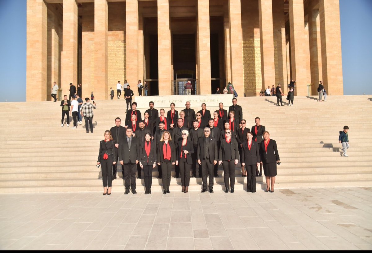 zehratopaloglu_'s tweet photo. Bilnet Okulları, Türkiye Cumhuriyeti'nin aziz kurucusu Mustafa Kemal Atatürk'ü vefatının 83. yıl dönümünde huzurunda saygı ve özlemle anıyor. https://t.co/h43AyoPbNL