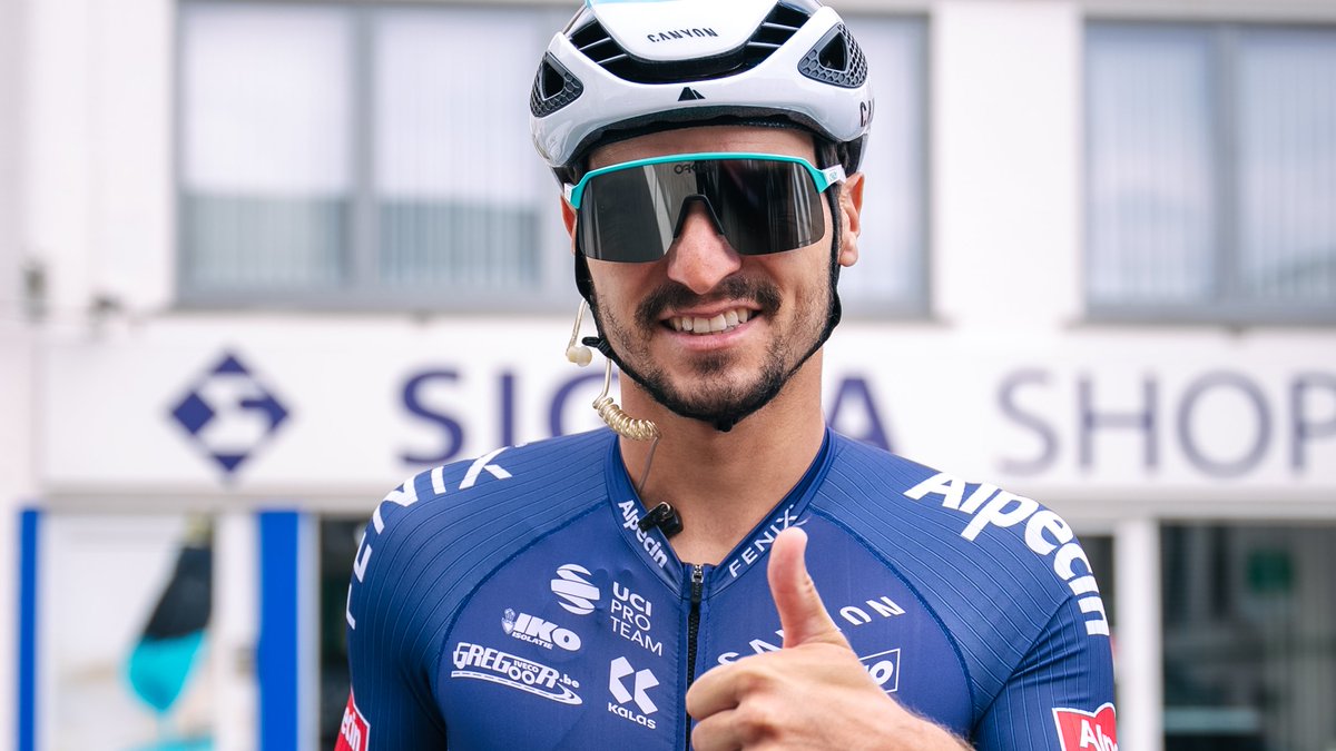 AlpecinPT's tweet photo. Roy Jans has announced his retirement from professional cycling. Thank you for the past three years, Roy, and all the best for the future! https://t.co/L5cceIzseK
