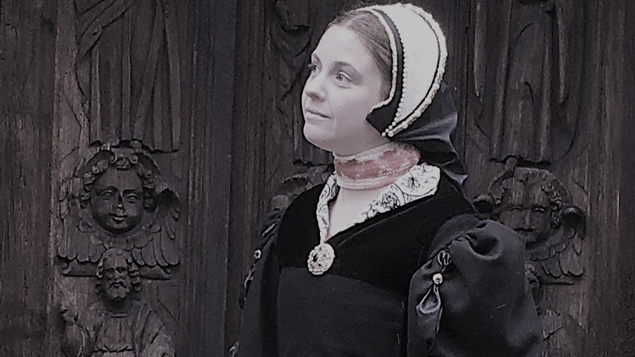 history_past's tweet photo. #OTD 11 Nov 1541 #KatherynHowardโs ordeal continues Taken to Syon House for interrogation on her relationship #ThomasCulpepper. Stripped of her royal jewls & sent with 4 gentlewomen.
Despite her confession can we ever be 100% sure of her guilt!
https://t.co/0EKQrpqW3y
@karriembs https://t.co/rasNEuH5kX