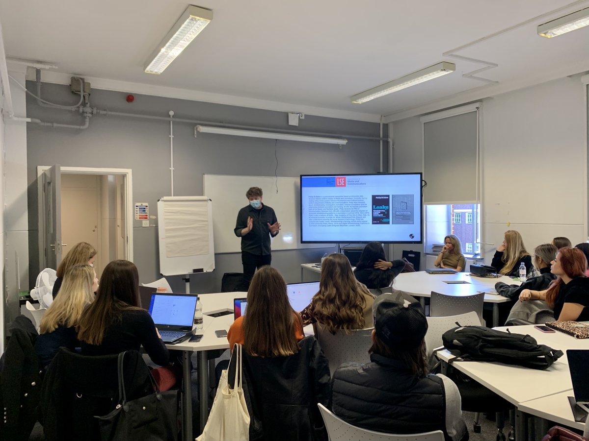 regentsuni's tweet photo. · Students from the Media and Ethics module enjoyed a guest talk from Philip Di Salvo, PhD: researcher, journalist and author of a prominent book, published by Palgrave Macmillan last year, on whistleblowing, journalism and encrypting leaks.
#MyRegents #RegentsDifference https://t.co/XmqbrjhT4l