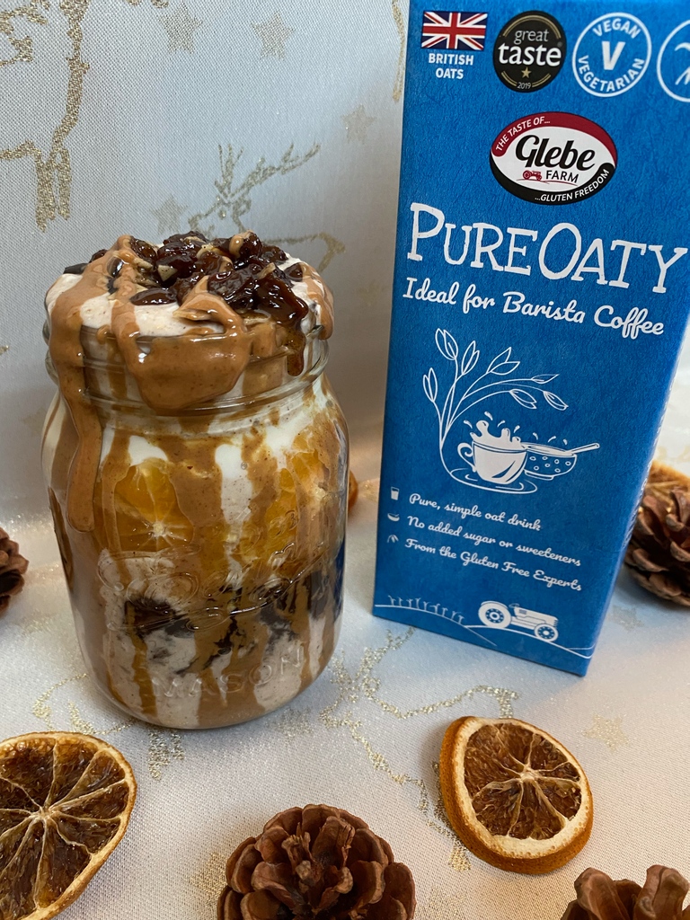 💥GIVEAWAY💥
We are getting into the seasonal spirit with this delicious jar of Mince Pie Overnight Oats crafted by @glutenfree_gb8. ➕ we're offering you the chance to win a YEAR's supply of PureOaty. Click here to enter: l8r.it/Un1X

#giveaway #pureoaty