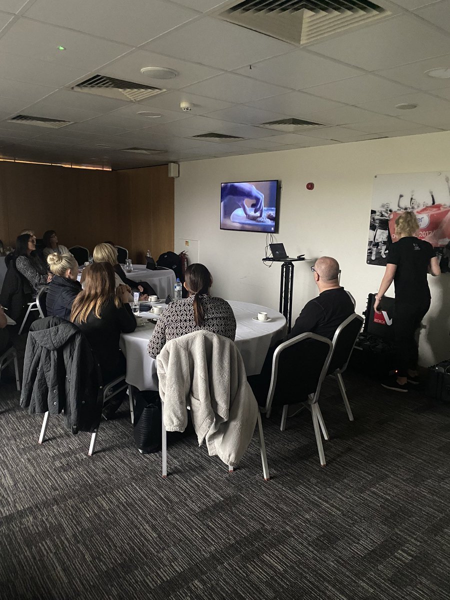 EpicDoncaster's tweet photo. #GoodMorning @DN_Child @PeelInteractiv @MyDoncaster we are at the @TheKeepmoat this morning as we kick off our #CEtraining with colleagues from @DWP across South Yorkshire. Looking forward to getting the VR headsets out and into the immersive world of virtual reality. #VR https://t.co/Nq1eUFh4v2