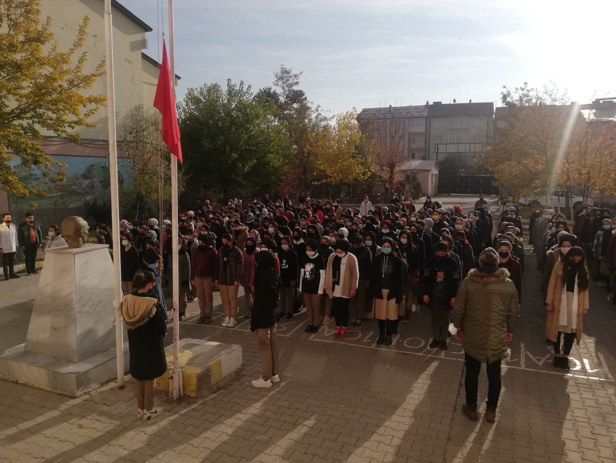 MtalSelcen's tweet photo. Vefatının 83. yıl dönümünde Başöğretmen Gazi Mustafa Kemal Atatürk'ü saygıyla, şükranla anıyoruz.
#10KASIM
@NrcnMrgn @MSCANBAL @EnverkV @EvrenBiter https://t.co/WR1JFtVG3v