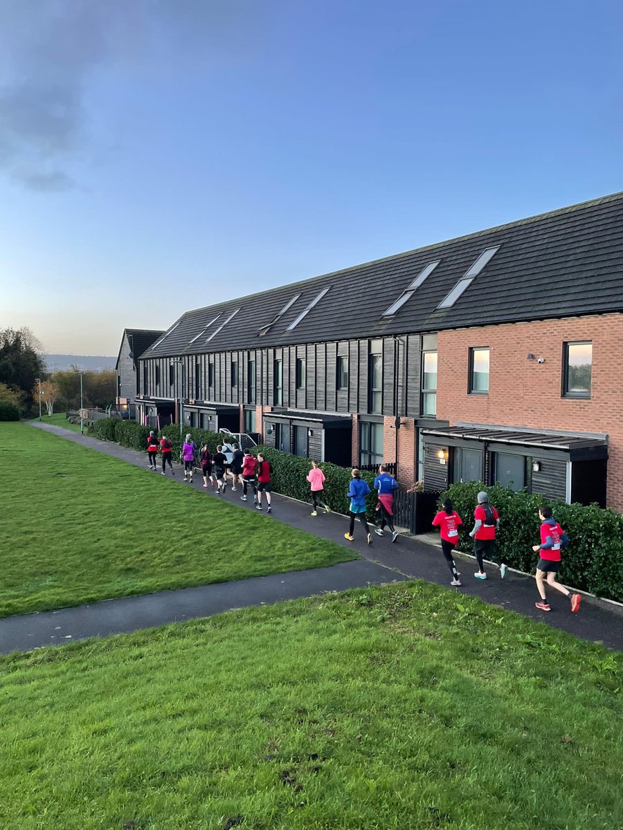 StirSociArch's tweet photo. RT RIASmembership: RT @Drew_Carr_: Lush morning out for #COPruns today with a lovely bunch of folk #running the east loop. Last run is on Saturday, don’t miss it 👍🏼 // #sustainable #architecture #Glasgow #COP26 @johngilbertarch @gia_tweet https://t.co/gDQ5tHD4qE