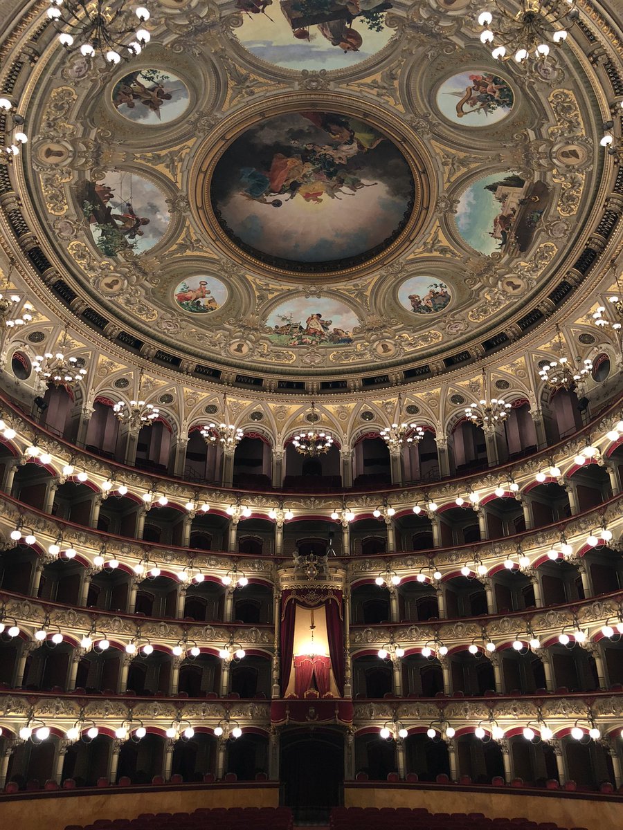 PabloGalvezH's tweet photo. Si comincia! @TMVBellini 

#baritono #rossini #ilbarbieredisiviglia #bartolo #teatromassimobellini #opera #operalife #operasinger #catania #bariton #italia #dottorbartolo #baritone https://t.co/YwMDmRnrNb