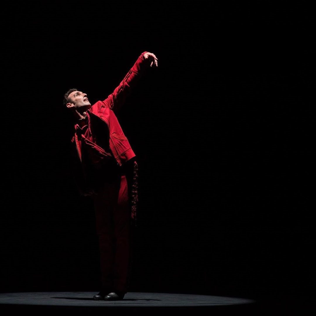 balletnacional's tweet photo. Volvemos a España tras levantar una tormenta de emociones entre el público del Teatro Casa Báltica de San Peterburgo. Ha sido increíble abrir el XX aniversario del Festival #DanceOpen

Próximas funciones #Invocación: 10-22 diciembre @TeatroZarzuela Madrid 
https://t.co/GQPwEMnPsS https://t.co/MHJrjXj0qP