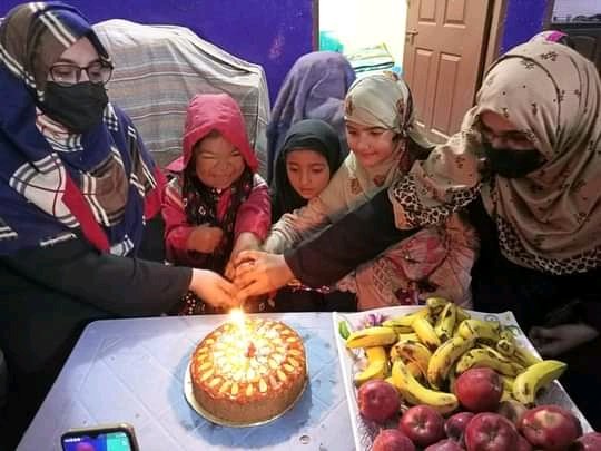 MSMsisNP's tweet photo. #MSM_Sisters : Jhelum

Socio Welfare Society MSM Sisters Jhelum visited Old age Home &amp;  Orphanage "Apna Ghar Jhelum" 
Mrs.Zain ul Abidin(President MWL Jhelum &amp; Ms. Rubina Kausar(Nazima Alhidayah Jhelum) were also joined.
#MSMsisNP https://t.co/Q884J9xhvZ