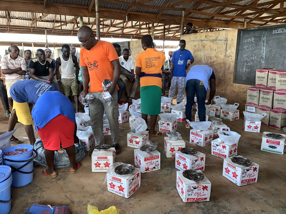 fjdpnigeria's tweet photo. Happening Live!!!
All is now set for the Distribution of Core Relief Items(CRI’s)to Vulnerable IDPs in Gbajimba IDP Camp,Guma Local Government Area of Benue State
This project is funded by the United Nations Trust Fund for Human Security(UNHTFS)
#FJDP
#UNHCR
#ThePeaceProject https://t.co/wz0cV1S8kK