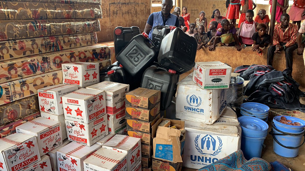 fjdpnigeria's tweet photo. Happening Live!!!
All is now set for the Distribution of Core Relief Items(CRI’s)to Vulnerable IDPs in Gbajimba IDP Camp,Guma Local Government Area of Benue State
This project is funded by the United Nations Trust Fund for Human Security(UNHTFS)
#FJDP
#UNHCR
#ThePeaceProject https://t.co/wz0cV1S8kK