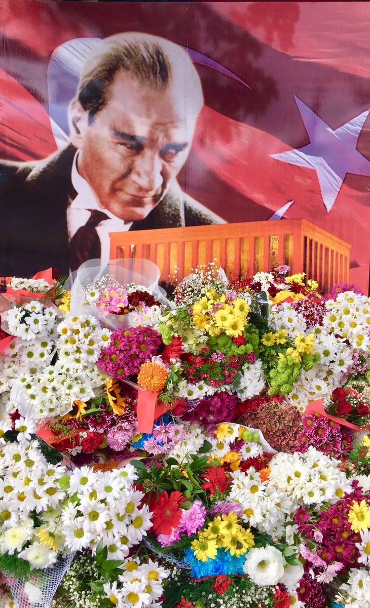 Saygı, sevgi ve minnetle...<a href="/EtilerS/">Etiler Bahçeşehir 1. Sınıflar</a> <a href="/bk_etiler/">BK Etiler Kampüsü</a>