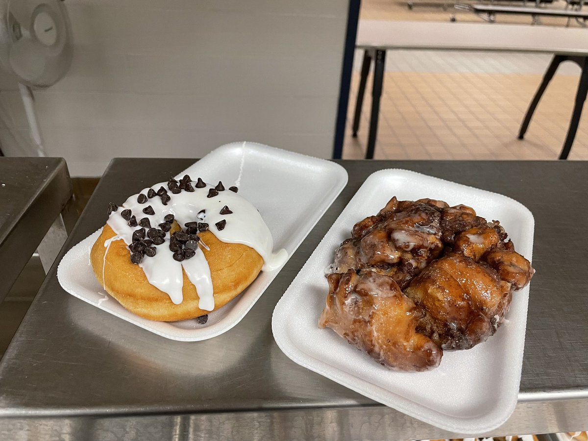 Breakfast is amazing at CMS! chocolate chip donuts or a warm apple fritter for this fall season! @cms_grizzlies #donutwednesday