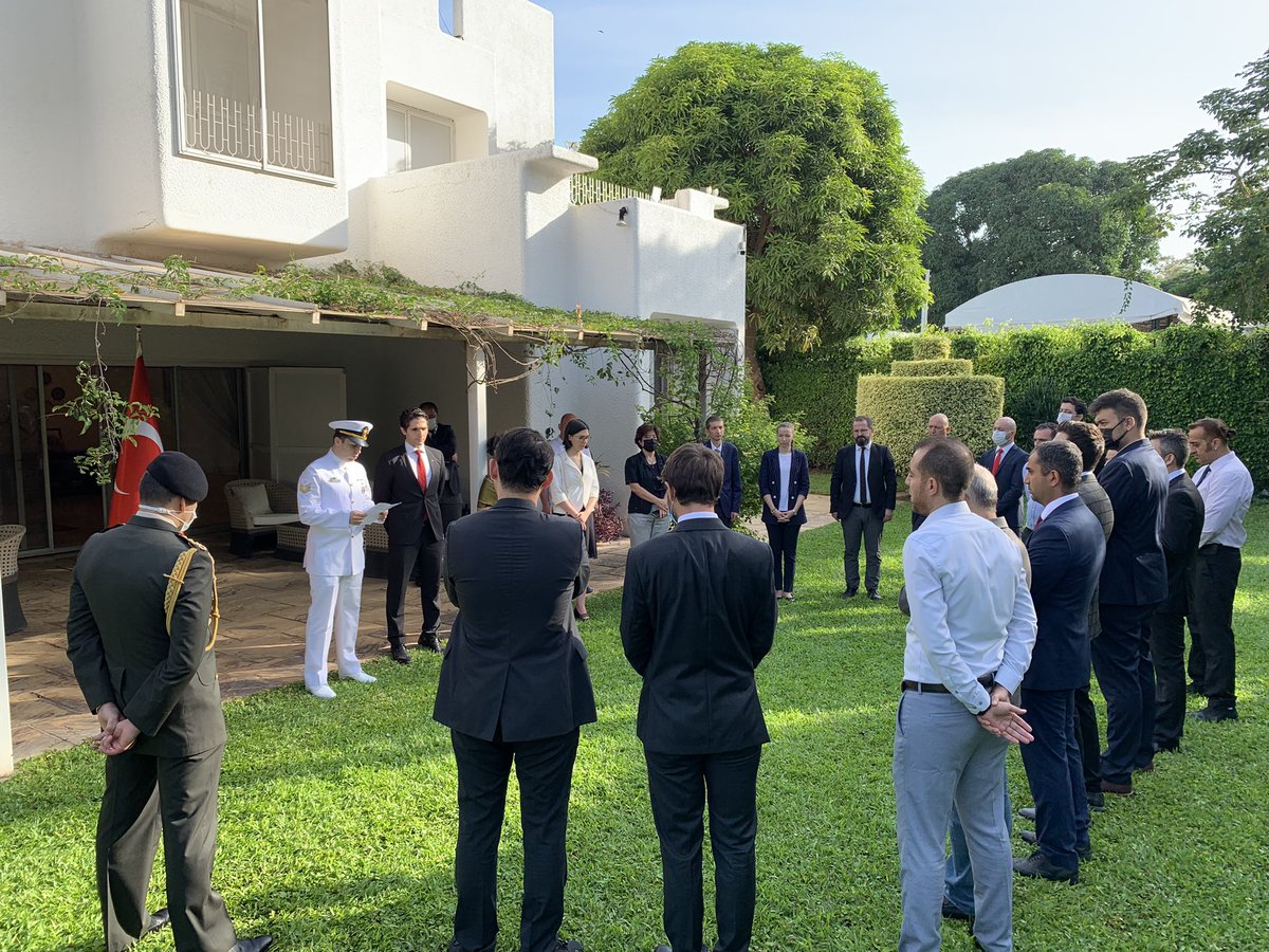 Saygı, minnet ve rahmetle.
#10Kasım