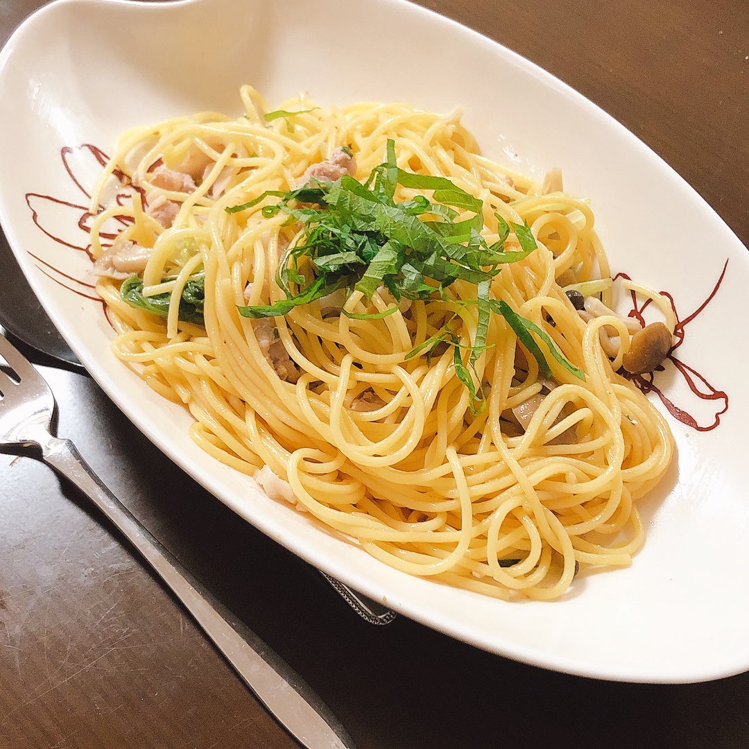 himoneeeeet's tweet photo. 【サイドFIREしました】
昨日が最終出勤日で、無事に有休消化に入れました。
カウントダウンアプリが遂に0になったので記念スクショ。

昨日の夜は妻がパスタ🍝で祝ってくれました✨

次の目標は2030年までに1億円貯めて、完全FIRE可能な状態にする事ですな。
引き続きよろしくお願いしますー😊 https://t.co/Q2y8HGRAk3