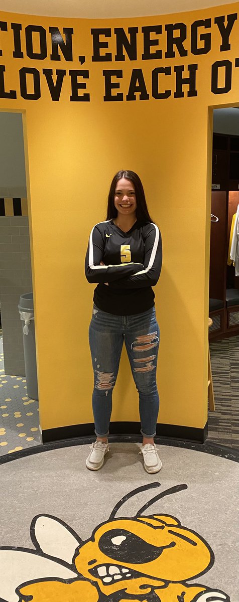 Alyssa Hill tweet media